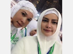 Sisca Mellyana Bicara Soal Kehebohan Foto Hijab Sedang Umrah