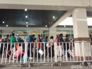 Penumpukan dan Penjualan Tiket Kapal di Tanjung Perak Jadi Bahan Evaluasi