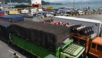 PT ASDP Merak pun menambah jumlah perjalanan/trip kapal ferry dari 72 trip menjadi 77 trip sejak Senin (25/4).