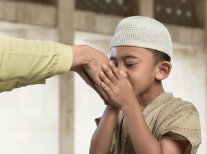 20 Ucapan Sungkem Lebaran kepada Orang Tua yang Tulus dan Bermakna