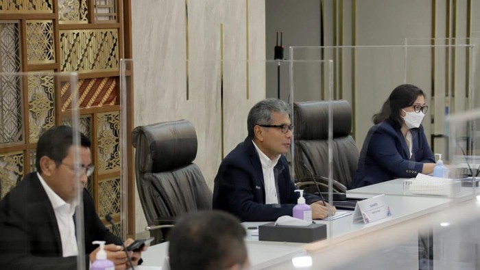 PT. Bank Rakyat Indonesia (Persero) Tbk. mampu membuka kuartal pertama tahun 2022 dengan cemerlang. Di tengah kondisi ekonomi yang terus bangkit dan beranjak pulih dari pandemi, dalam tiga bulan pertama tahun 2022, BRI berhasil mencatatkan laba Rp.12,22 triliun atau tumbuh 78,13% secara year on year. Sementara untuk aset, pada akhir Maret 2022 tercatat asset BRI Group tumbuh sebesar 8,99 persen yoy menjadi Rp.1.650,28 triliun.