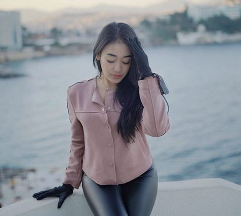 Vira Melia Sering Ngeteh Cantik Vira Melia Sering Ngeteh Cantik