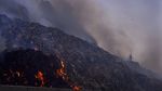 Gunungan Sampah Setinggi 17 Lantai di India Terbakar Hebat