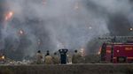 Gunungan Sampah Setinggi 17 Lantai di India Terbakar Hebat