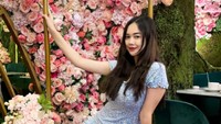 Fokus hidupnya saat ini juga tidak hanya untuk seorang pria. Foto: Instagram Aura Kasih