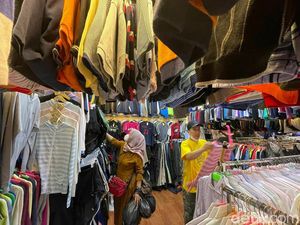 Beli Baju Saat Lebaran Bisa Meningkatkan Limbah Pakaian? Ini Kata Pakar UNS