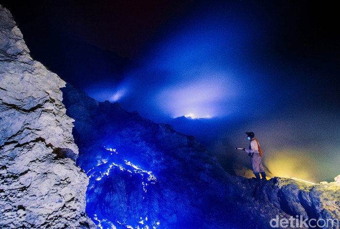 Blue Flame di Kawah Ijen Banyuwangi