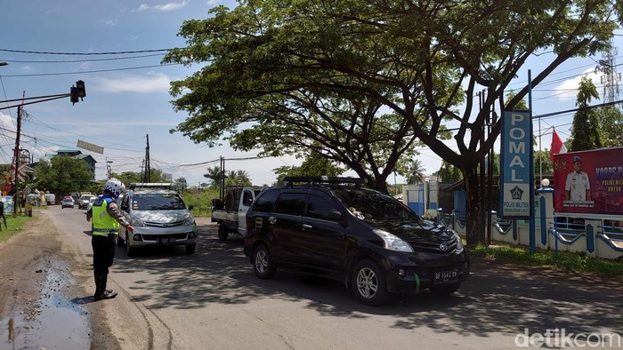 Buka tutup di jalur Cikuasa Bawah