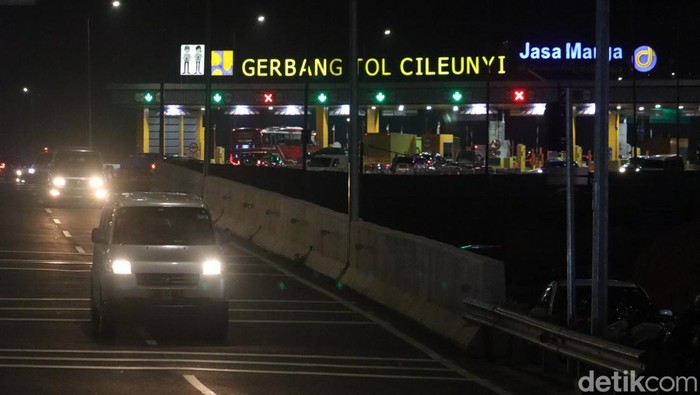 Cileunyi-Nagreg Ramai Pemudik Sejak Dini Hari hingga Pagi Cileunyi-Nagreg Ramai Pemudik Sejak Dini Hari hingga Pagi