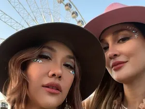 6 Gaya Bunga Citra Lestari Nonton Coachella 2022, Dari Nyentrik Hingga Chic