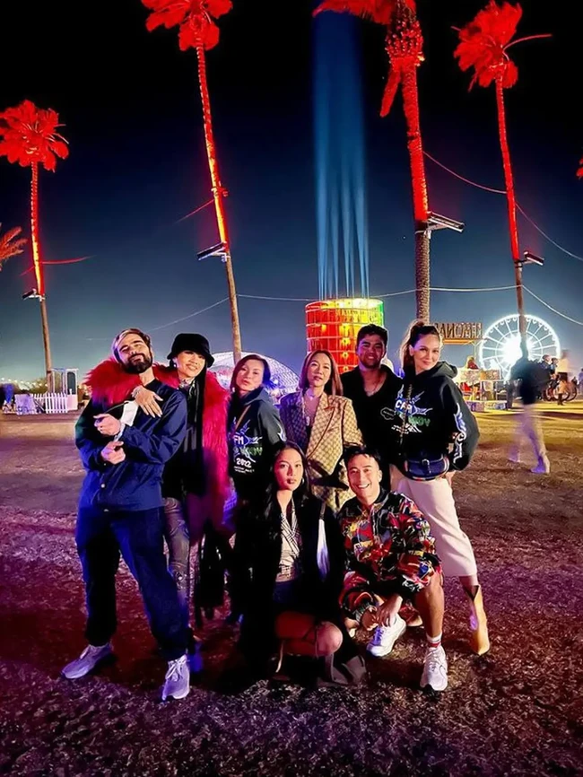 BCL tak sendirian. Ia datang bersama para sahabatnya sesama selebriti, seperti Luna Maya dan Vidi Aldiano. Saat foto bareng, BCL bersolek maksimal dengan gaya preppy serba Gucci. Foto: Instagram