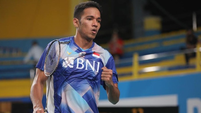Chico dan Momota bertanding pada babak pertama Badminton Asia Championship 2022 di Muntinlupa Sports Complex, Manila, Rabu (27/4/2022) pagi WIB. Momota merebut gim pertama, tapi Chico akhirnya menang 17-21, 21-17, dan 21-7.