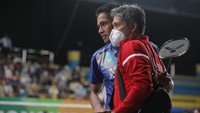 Chico membuka catatan pertemuan melawan Momota dengan positif, mengingat ini duel pertama mereka. Pebulutangkis peringkat 52 dunia tersebut selanjutnya akan menghadapi pemenang antara Lee Cheuk Yiu vs Bahaedeen Ahmad Alshannik.  