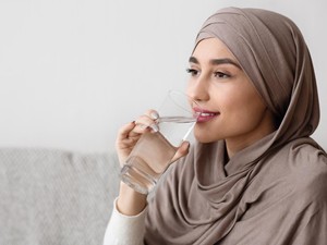 Tips Agar Tidak Dehidrasi Saat Puasa, Jangan Sampai Lemas!