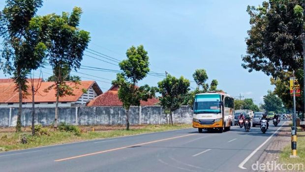 Jalur Bimorejo - Bajulmati Wongsorejo, Banyuwangi.