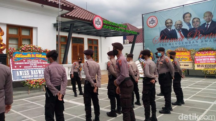 Anak Buah Terawan Dirikan PDSI, Kantor IDI Kok Dijaga Polisi?