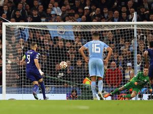 Betapa Dinginnya Panenka ala Karim Benzema