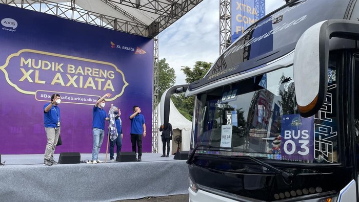 PT XL Axiata Tbk (XL Axiata) kembali menggelar program Mudik Bareng bagi para mitra penjualan produk layanan XL Axiata dari wilayah Jabodetabek. 

Sedikitnya 660 peserta mengikuti program ini, dengan tujuan ke sejumlah kota di Jawa Tengah, DI Yogyakarta, dan Jawa Timur.