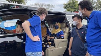 Keren! Ada Mudik Mewah Naek Alphard Bagi Mitra Penjualan XL