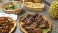 Masakan yang disajikan Kimbab Family berupa nasi timbel dengan lauk ayam bakar bumbu rujak, tempe orek, lalapan, dan sambal. Foto: YouTube Kimbab Family