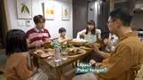 10 Potret Onew SHINee Makan Masakan Sunda di Rumah Kimbab Family