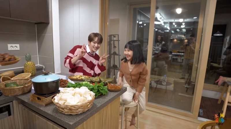 Kimbab Family dan Shinee