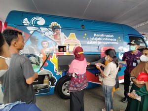 BI Manjakan Pemudik di Gilimanuk, Tukar Uang Plus Service Pijat
