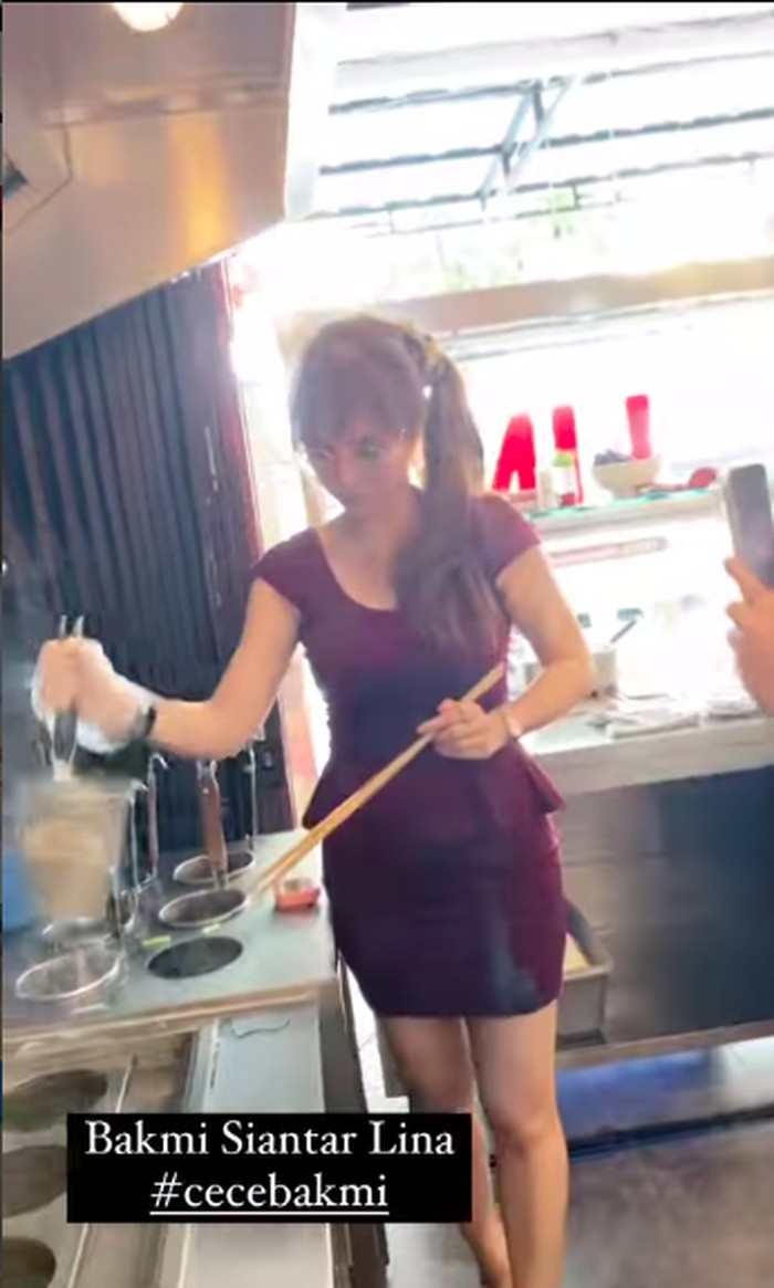 Lina Kartika penjual bakmi cantik Lina Kartika penjual bakmi cantik