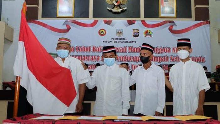 Mantan anggota NII di Dharmasraya ikrar setia ke NKRI