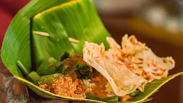 Nasi pecel Madiun Yu Gembrot
