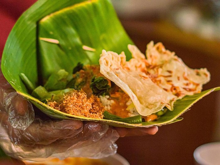 Nasi pecel Madiun Yu Gembrot