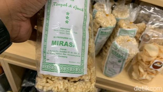 Oleh-oleh khas Karawang yang bisa dibeli di rest area.