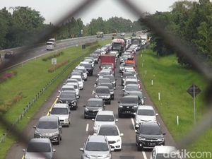 Truk Tangki Mogok di Tol Cipali, Lalu Lintas Sempat Tersendat Belasan KM