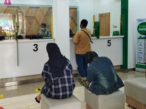 Tradisi Beli Emas Jelang Lebaran, Transaksi di Pegadaian Banyuwangi Melonjak