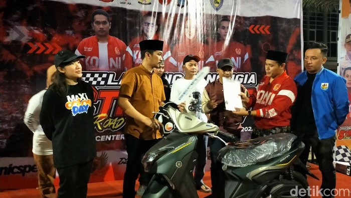 Pemenang undian doorprize Lantang Bangngia Street Race