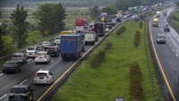 Memasuki H-5 lebaran 2022 volume jumlah kendaraan mengalami peningkatan yang signifikan di jalan tol Cikopo-Palimanan.