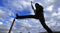 Parade tersebut untuk merayakan 77 tahun setelah kemenangan dalam Perang Dunia II.