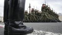 Menurut media Rusia, lebih dari 11.000 tentara akan ambil bagian dalam persiapan untuk Hari Kemenangan.