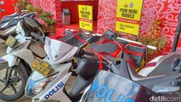 Kusworo menjelaskan hotline tersebut akan diterima oleh petugas dan langsung melakukan pengantaran. Kata dia, bahkan pengantaran tersebut bisa dilakukan hingga memasuki tol Cileunyi.  