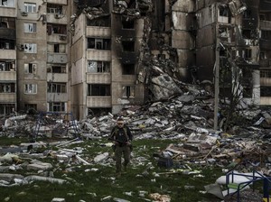 44 Mayat Ditemukan di Antara Reruntuhan Bangunan di Izyum Ukraina