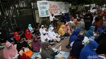 Pria, Wanita dan Anak-anak Antusias Ikut Bekasi Mengaji