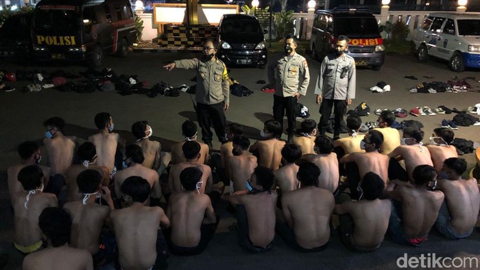 Ratusan anggota geng motor di Sukabumi diamankan polisi.