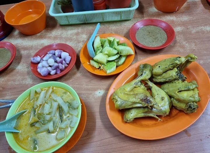 Sebelum Mudik, Enaknya Buka Puasa di 5 Restoran Ayam Goreng Tradisional Ini