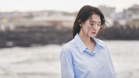 Yang terbaru, Shin Min Ah main di drama Our Blues sebagai Min Seon-Ah. (Foto: dok. tvN) 