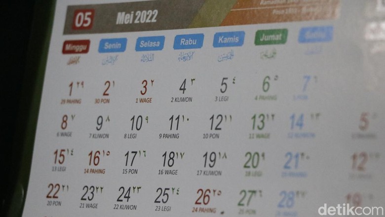 Tanggal Merah Mei 2022, Ini Daftarnya Tanggal merah Mei 2022 sudah ditetapkan oleh pemerintah melalui SKB 3 Menteri. Selain tanggal merah, ada jadwal cuti bersama Lebaran 2022 di bulan Mei 2022.