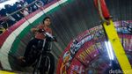 Terpana Atraksi Joki Tong Setan di Pasar Malam Pamulang