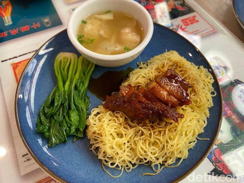 Three Uncles : Cha Siu Noodle dan General Wong's Chicken Halal ala Hong Kong