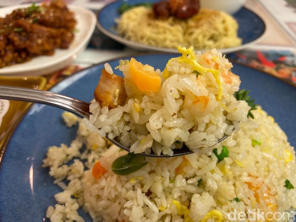Three Uncles : Cha Siu Noodle dan General Wong's Chicken Halal ala Hong Kong