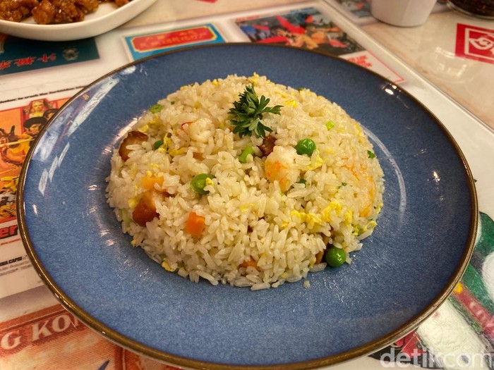 Three Uncles : Cha Siu Noodle dan General Wong’s Chicken Halal ala Hong Kong