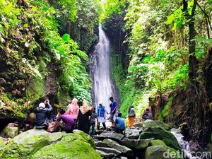 Srambang Park Ngawi Diserbu Wisatawan, Polisi Antisipasi Kemacetan